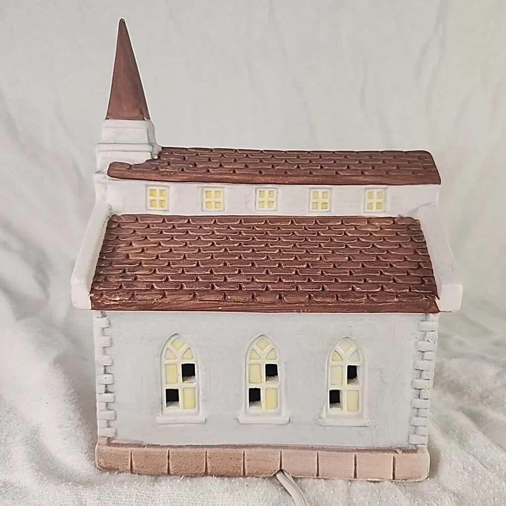 House Americana Porcelain Collectible Church 1991 Lighted Vintage NEW Retired